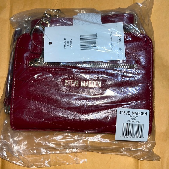 Steve Madden bchev Crossbody Bag (RED) - Picture 1 of 2